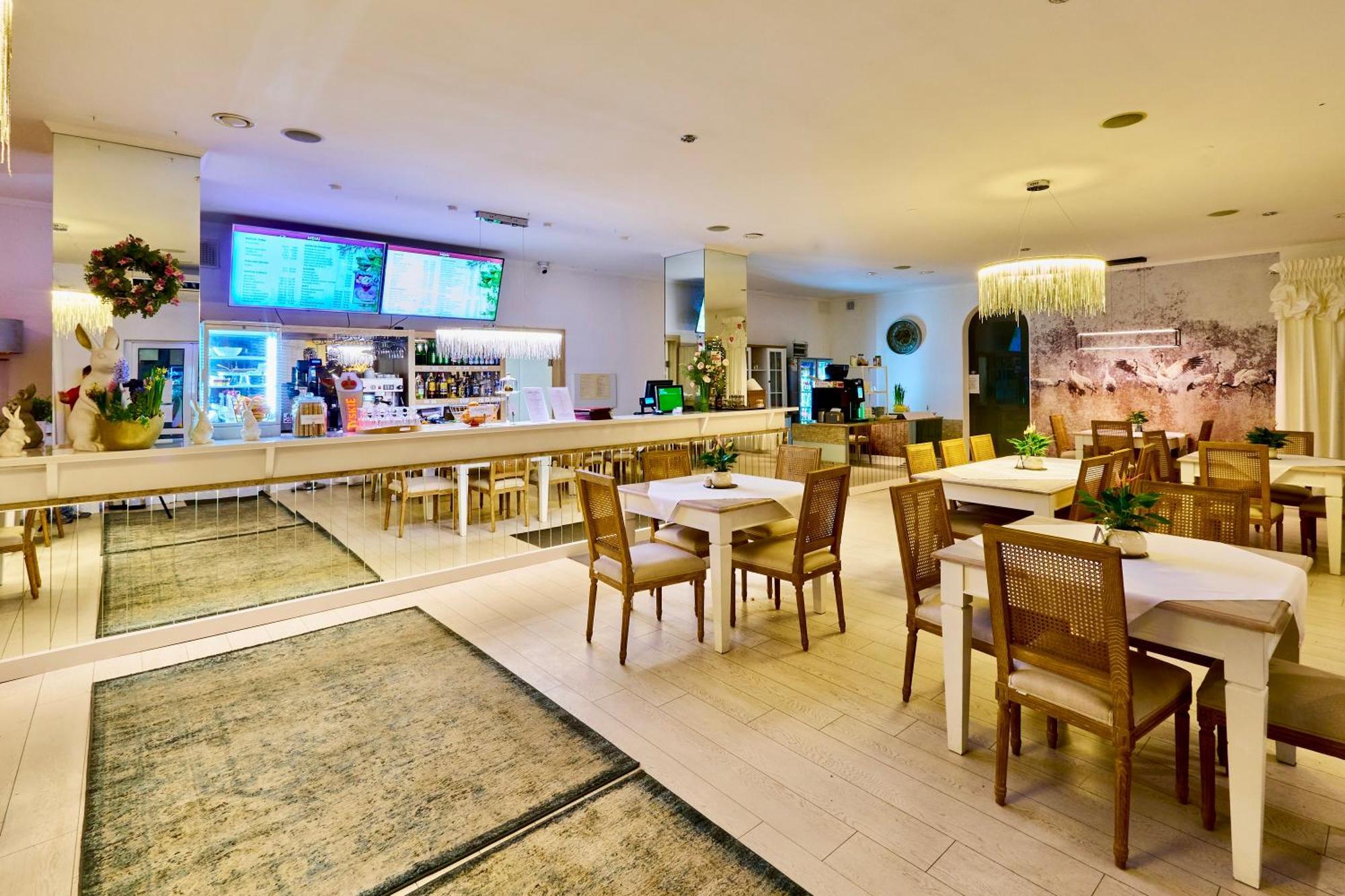 Restauracja Joanna Hotell Kluczbork Exteriör bild